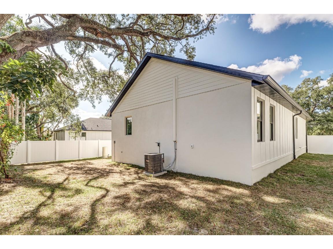 7905 N Greenwood Avenue Tampa FL 33604 TB8451504 image30