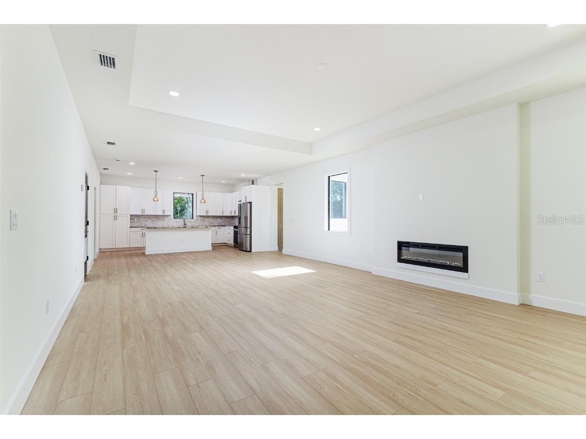 7905 N Greenwood Avenue Tampa FL 33604 TB8451504 image5