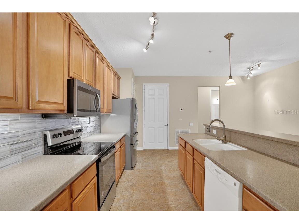 7905 Seminole Boulevard #3103 Seminole FL 33772 TB8459325 image20