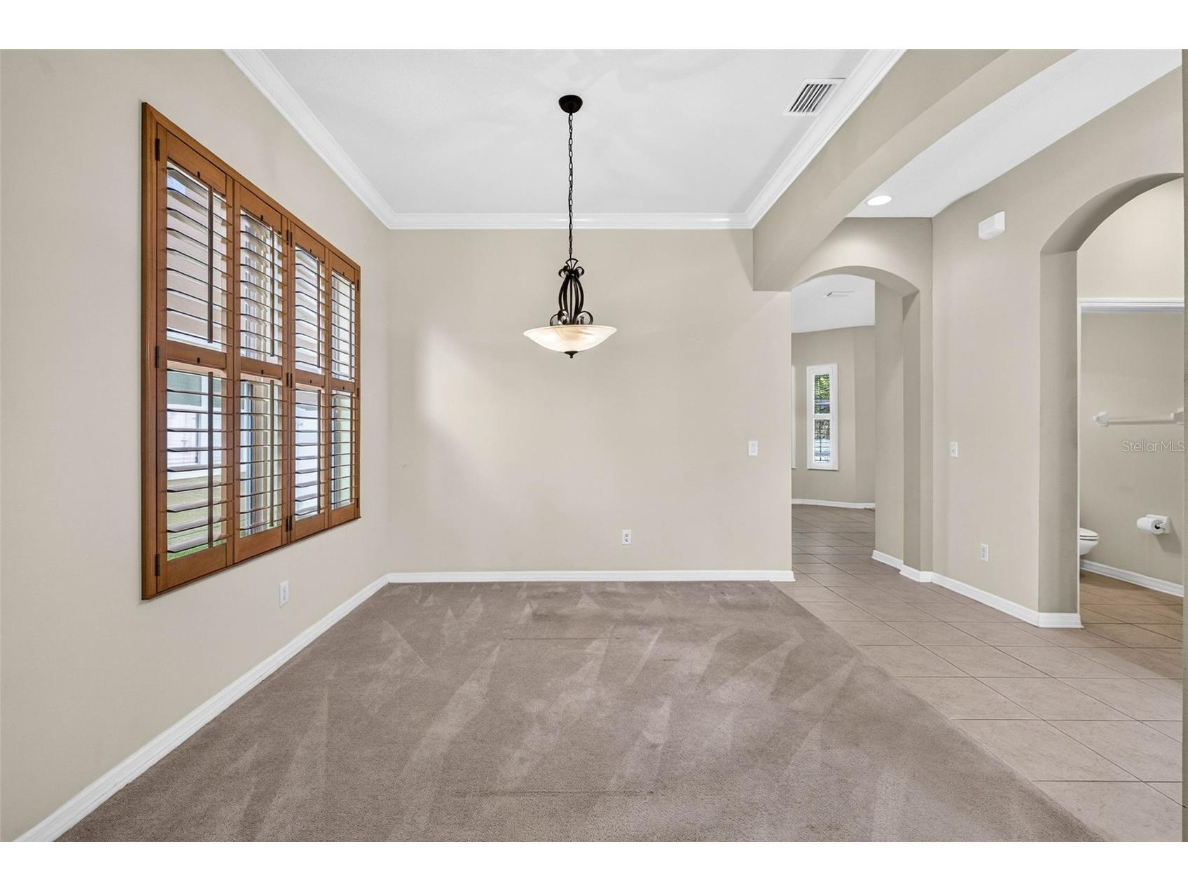 7906 Camden Woods Drive Tampa FL 33619 TB8529434 image18