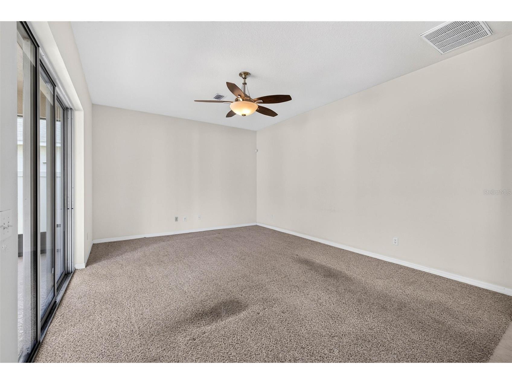 7906 Camden Woods Drive Tampa FL 33619 TB8529434 image34