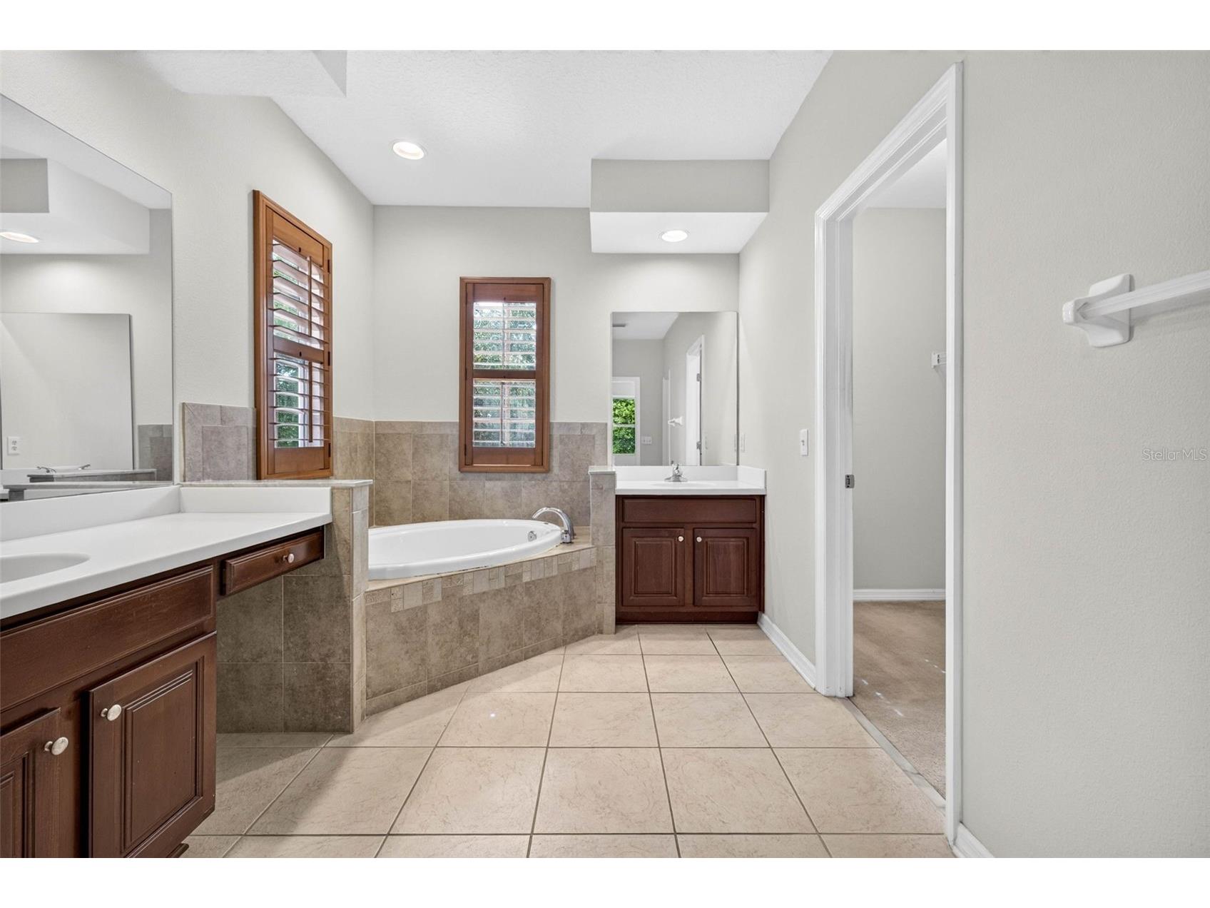 7906 Camden Woods Drive Tampa FL 33619 TB8529434 image57