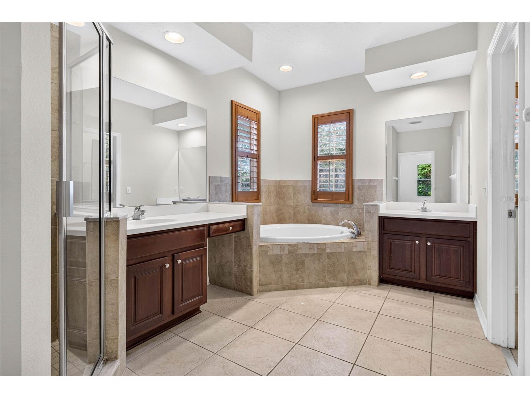 7906 Camden Woods Drive Tampa FL 33619 TB8529434 image58