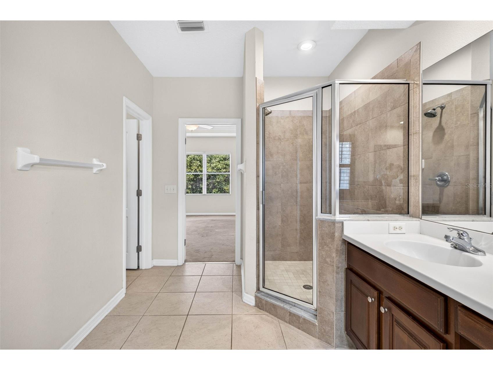 7906 Camden Woods Drive Tampa FL 33619 TB8529434 image61