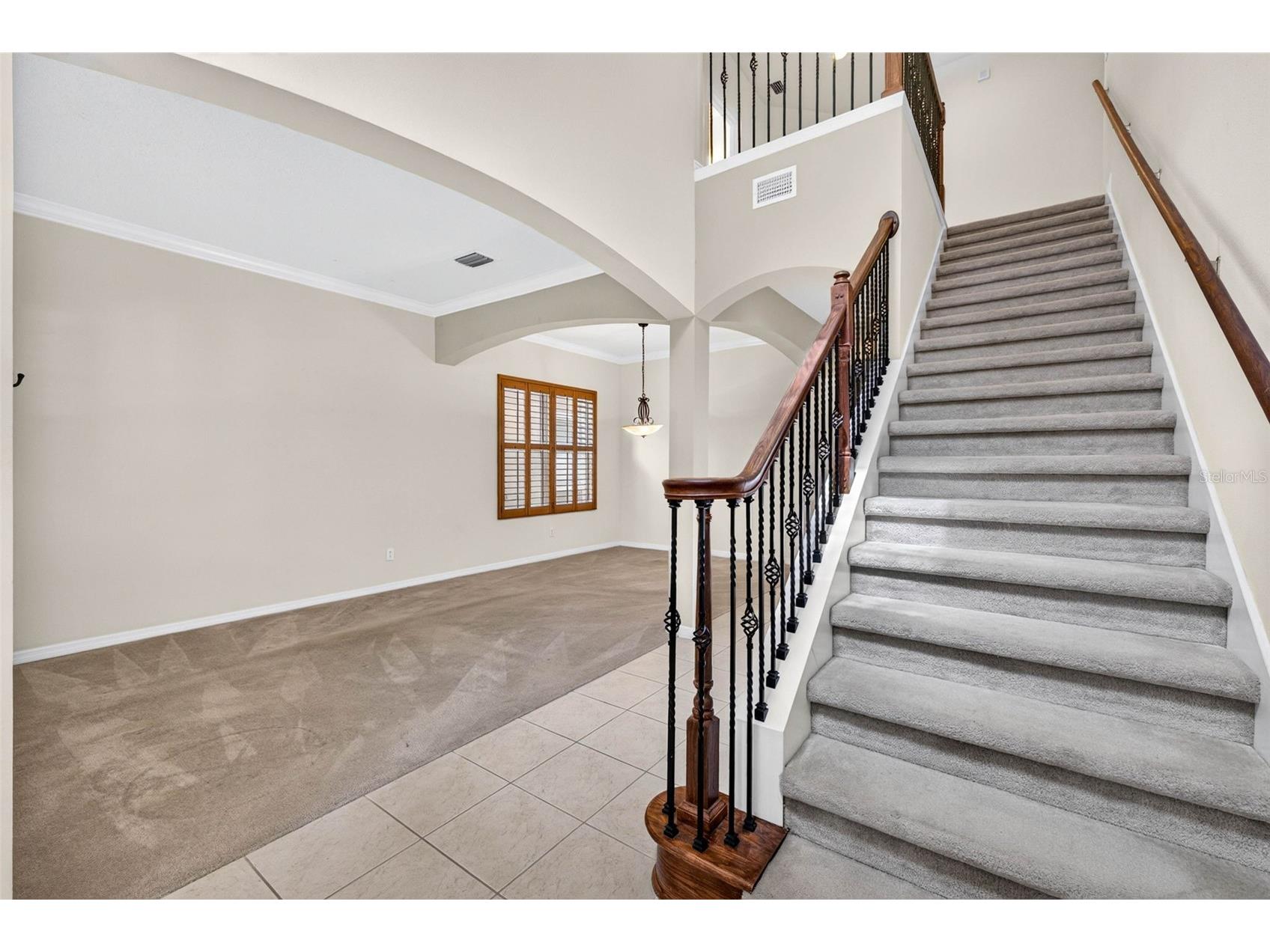 7906 Camden Woods Drive Tampa FL 33619 TB8529434 image8