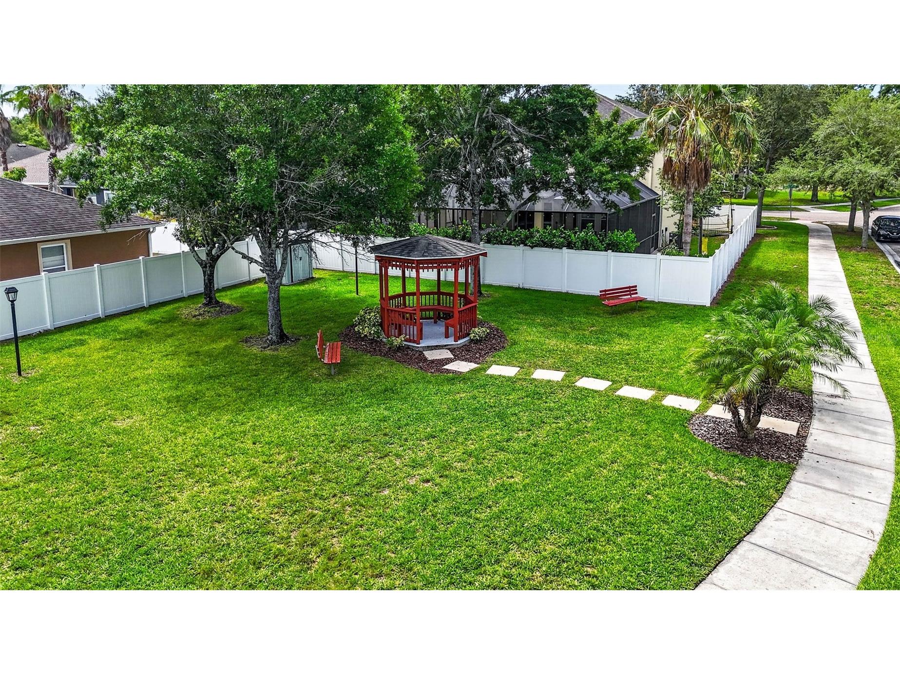 7906 Camden Woods Drive Tampa FL 33619 TB8529434 image95