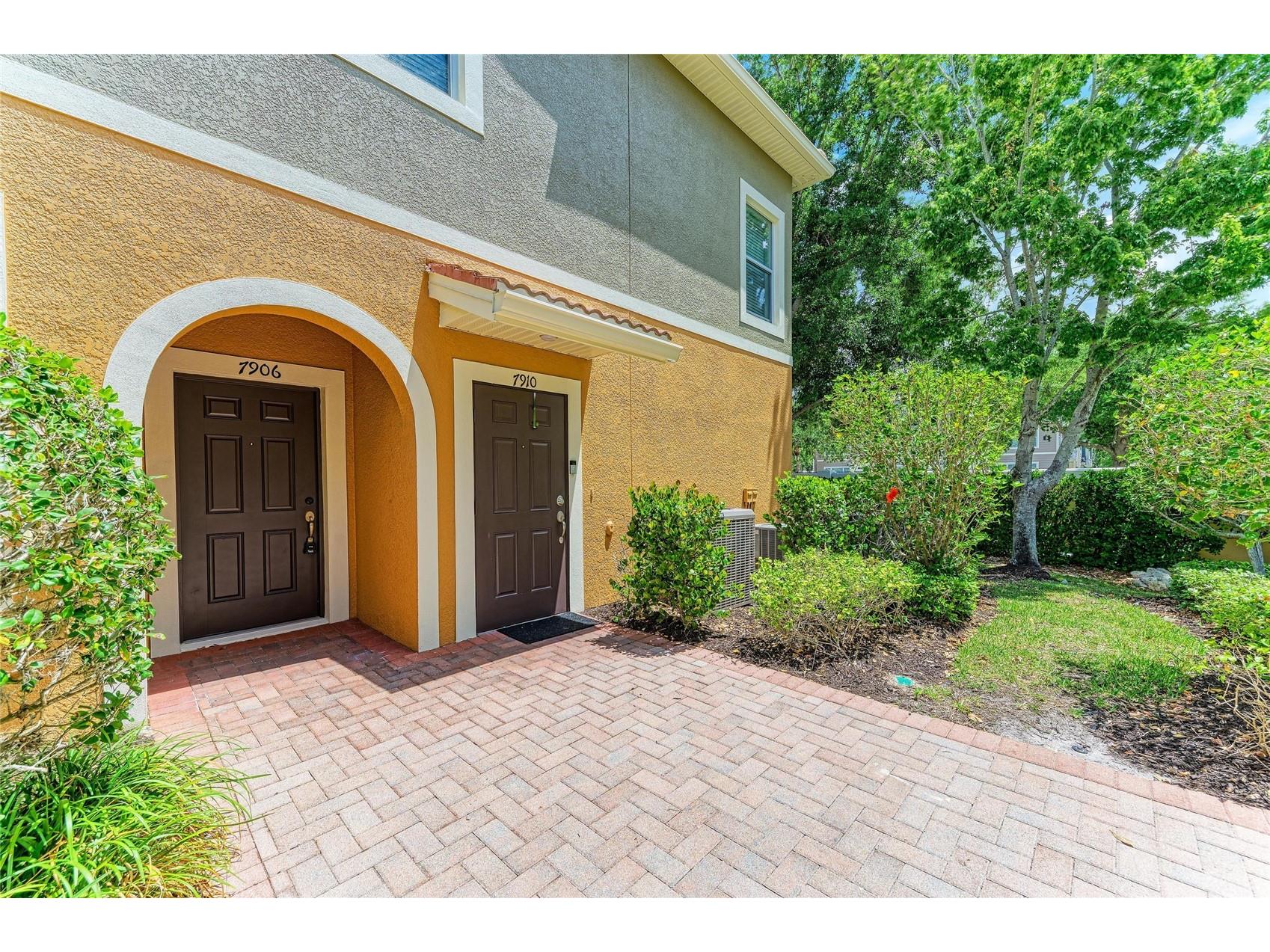 7906 Moonstone Drive #4-106 Sarasota FL 34233 A4692328 image3