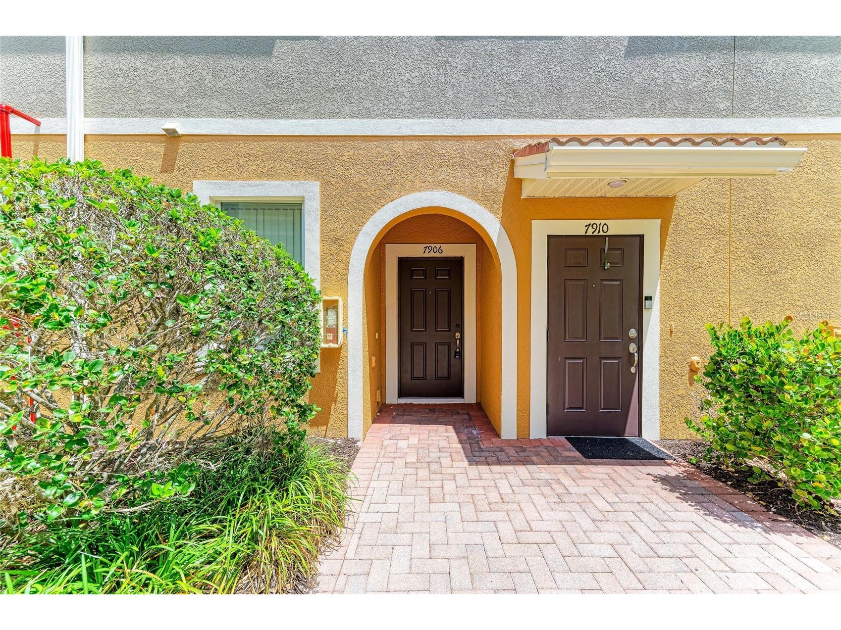 7906 Moonstone Drive #4-106 Sarasota FL 34233 A4692328 image4