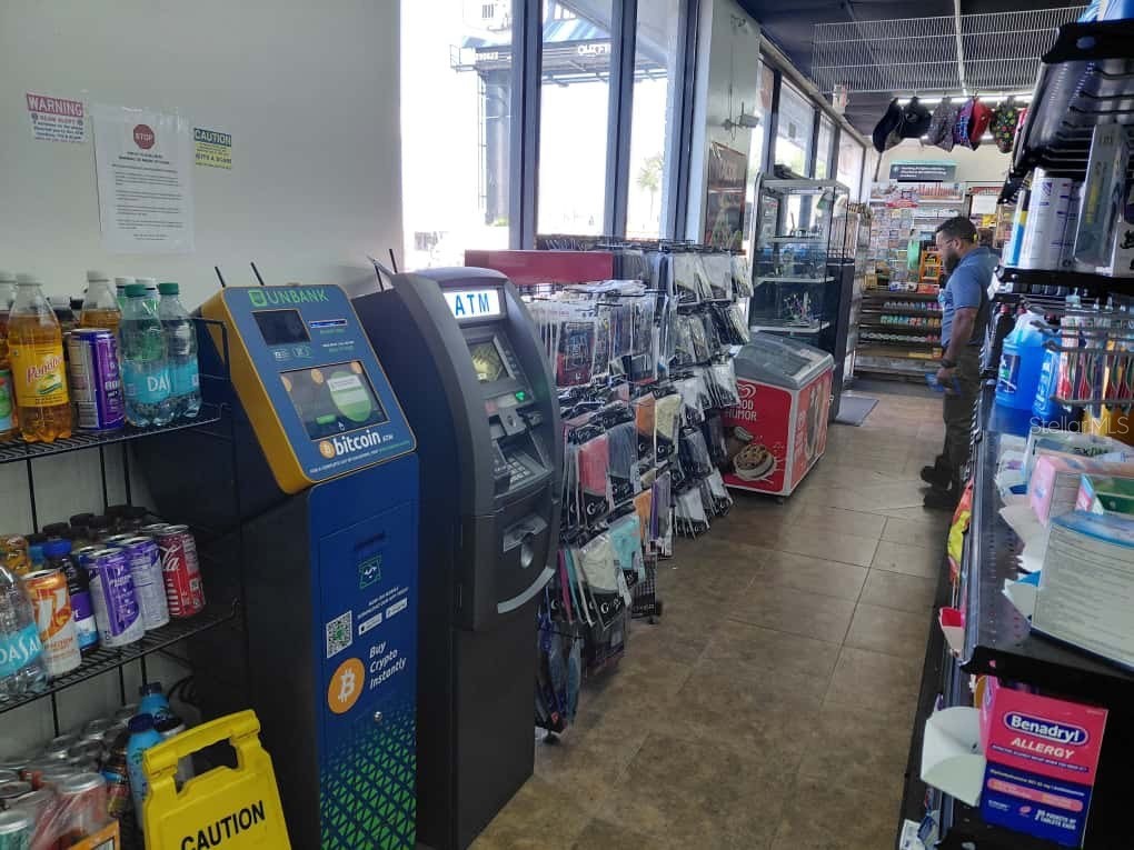 7906 W Hillsborough Avenue Tampa FL 33615 TB8448517 image13