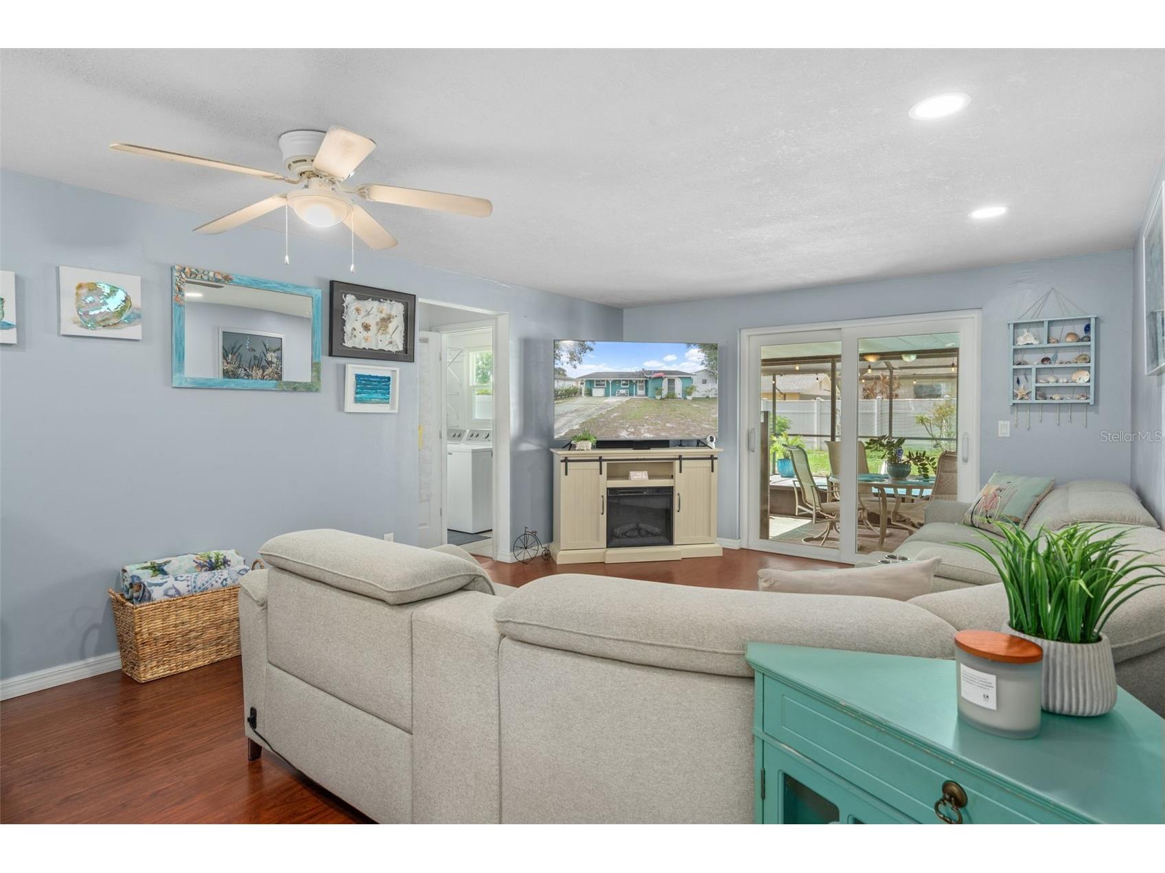 7906 Woodvine Circle Tampa FL 33615 TB8518197 image5