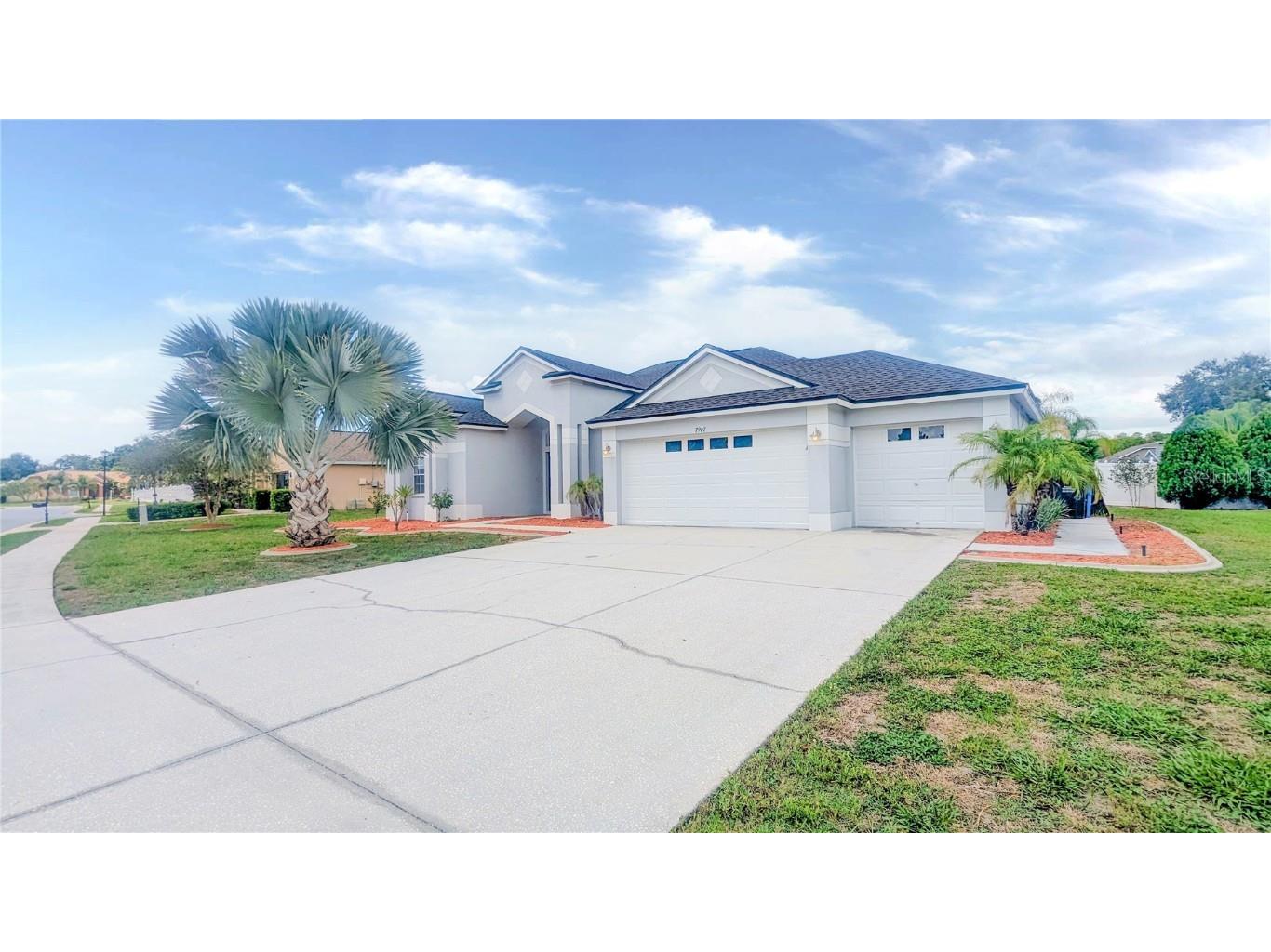 7907 Roundelay Drive New Port Richey FL 34654 U8204724 image1