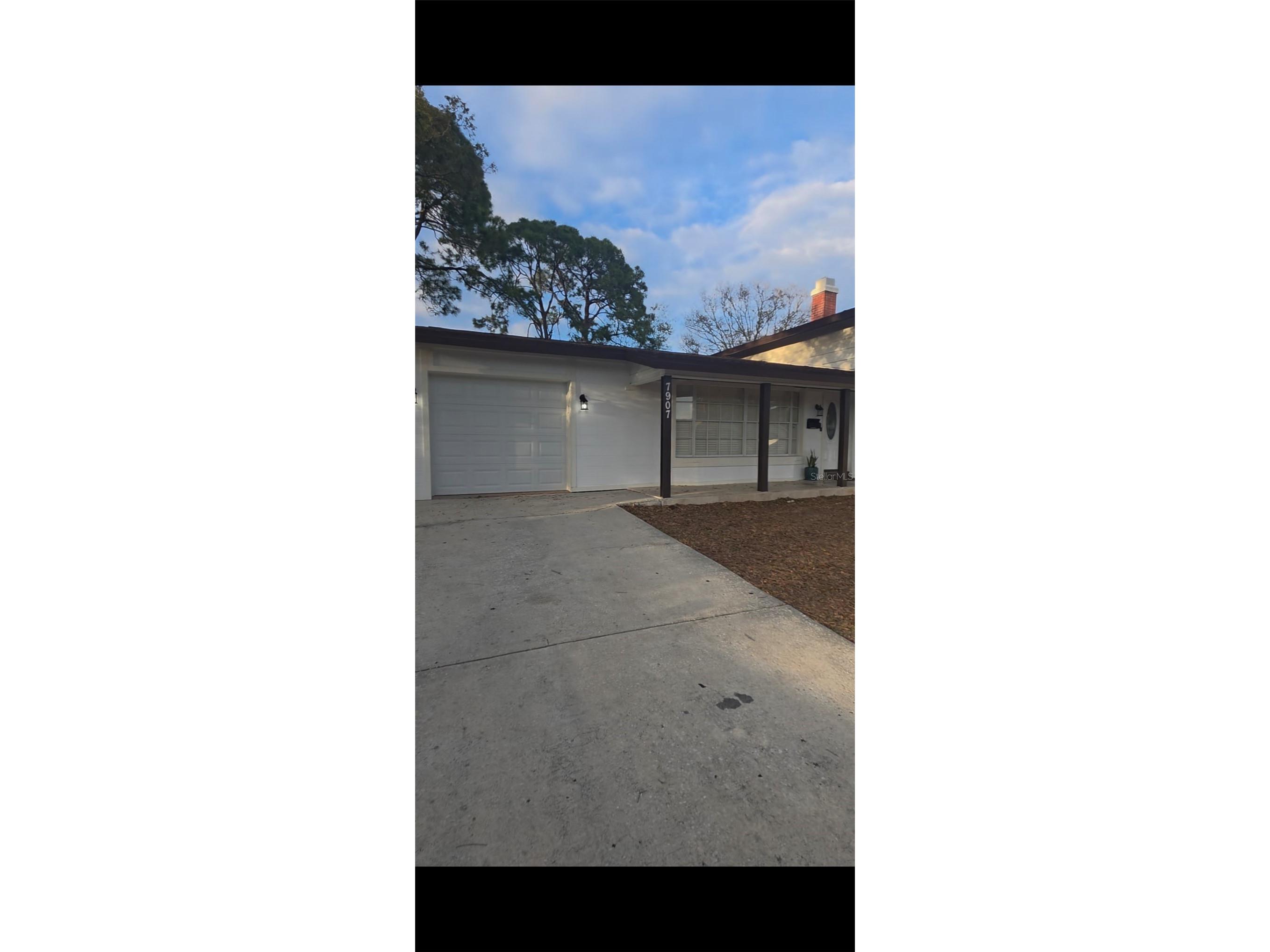 7907 W Hiawatha Street Tampa FL 33615 TB8483616 image1