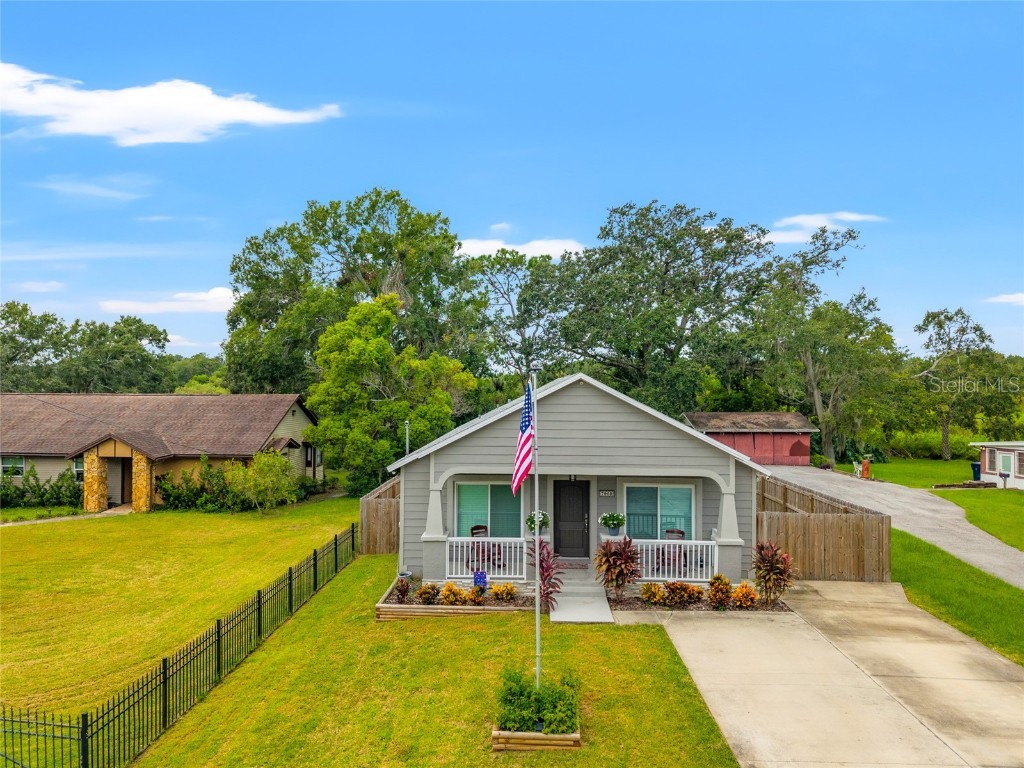 7908 Lakeshore Drive Tampa FL 33604 - HILLSBOROUGH RIVER TB8424738 image1