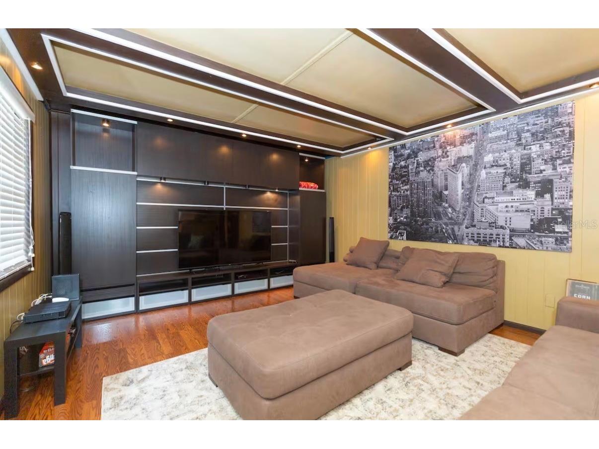 7908 W Elm Street Tampa FL 33615 TB8478477 image18