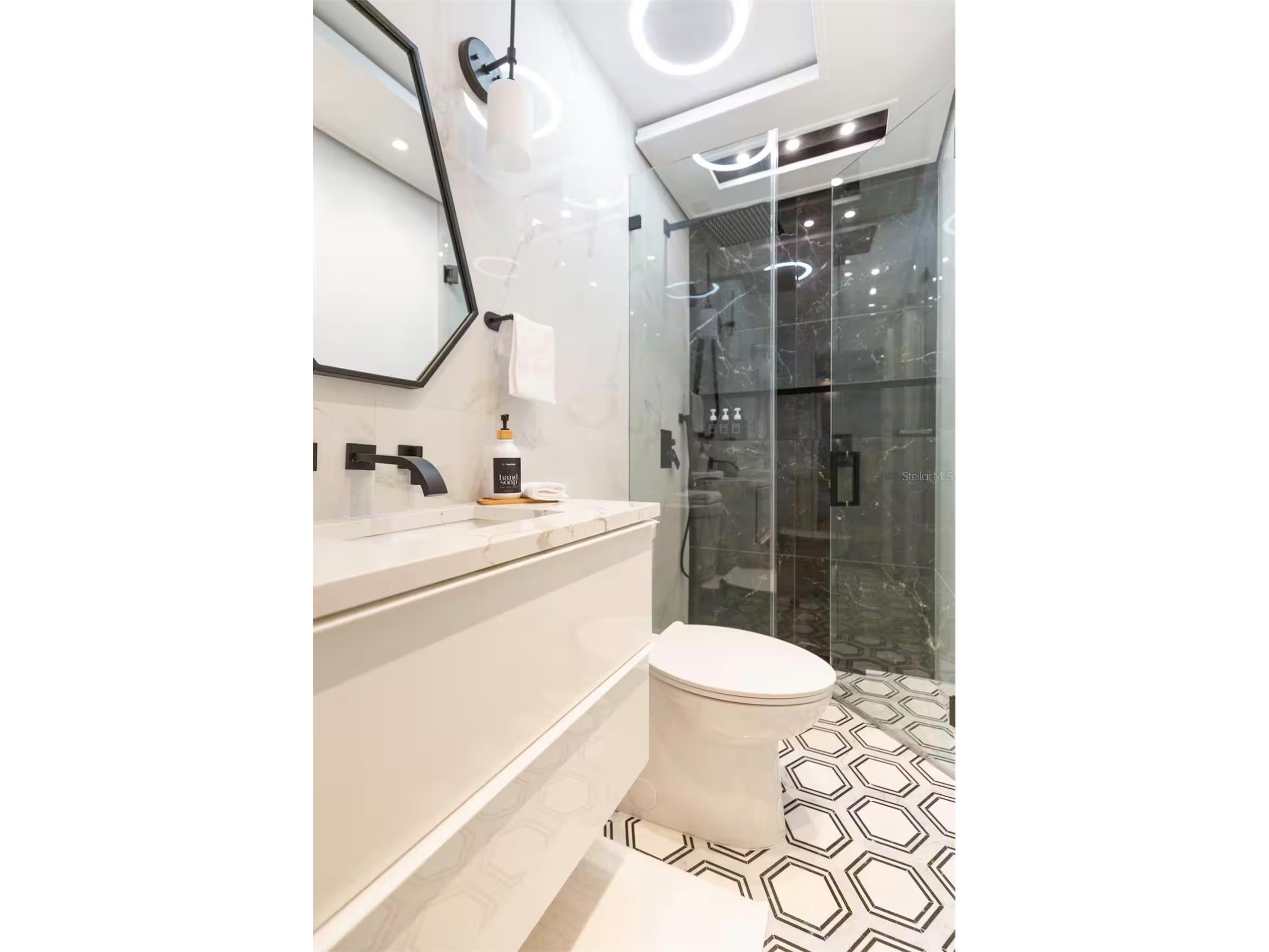 7908 W Elm Street Tampa FL 33615 TB8478477 image26