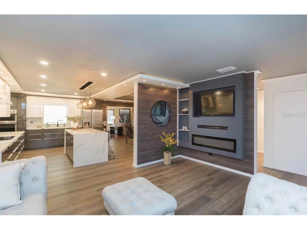 7908 W Elm Street Tampa FL 33615 TB8478477 image4