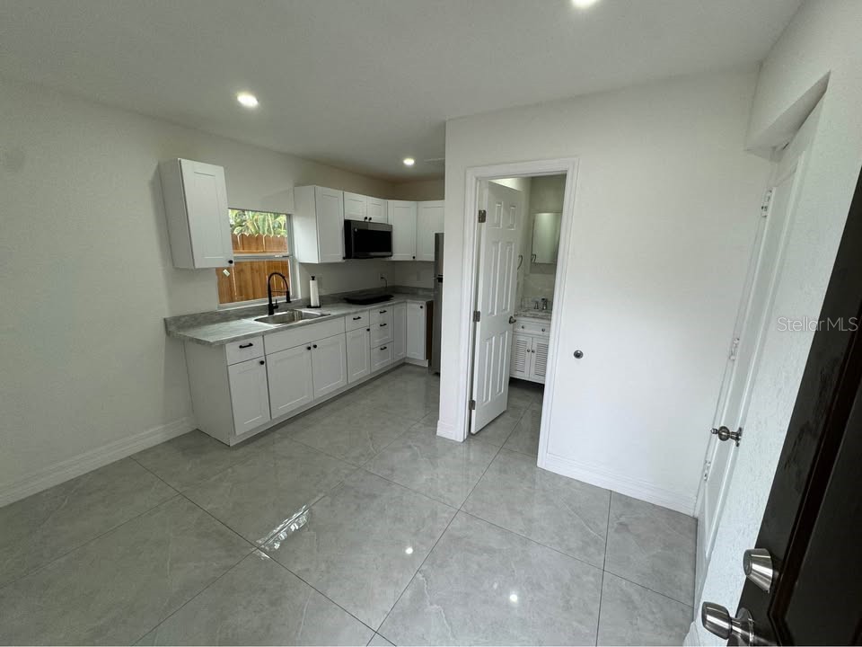 7908 W Elm Street Tampa FL 33615 TB8478477 image40