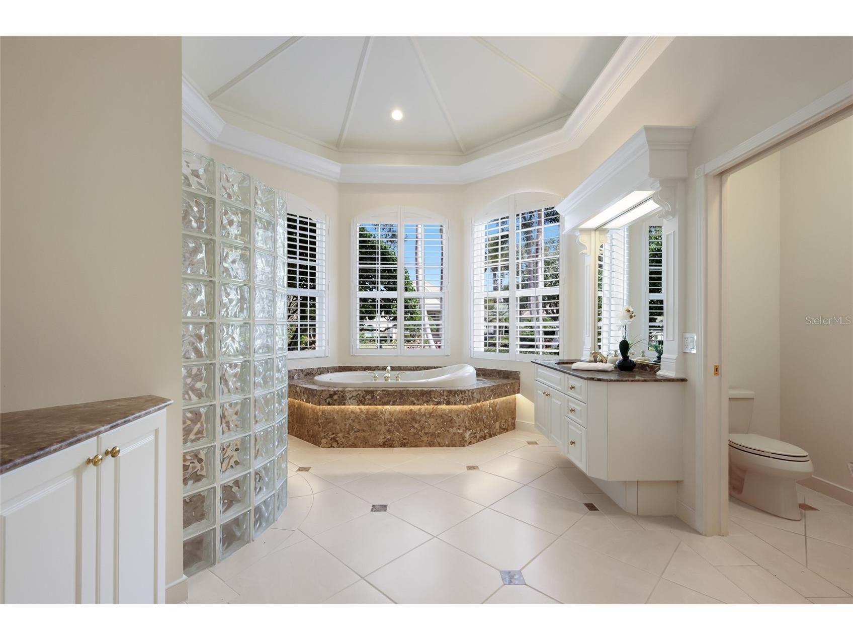 7908 Warwick Gardens Lane University Park FL 34201 A4682701 image25