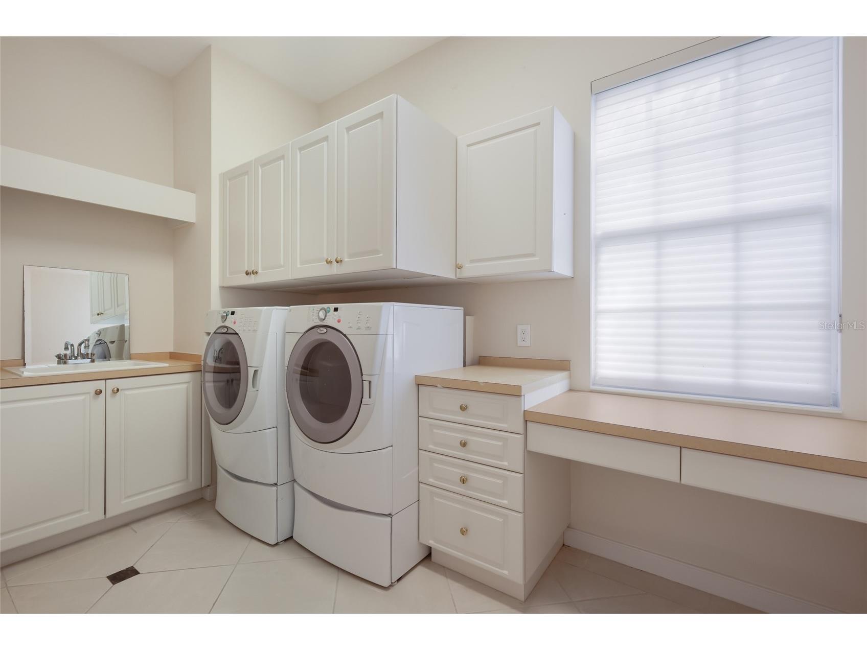 7908 Warwick Gardens Lane University Park FL 34201 A4682701 image40