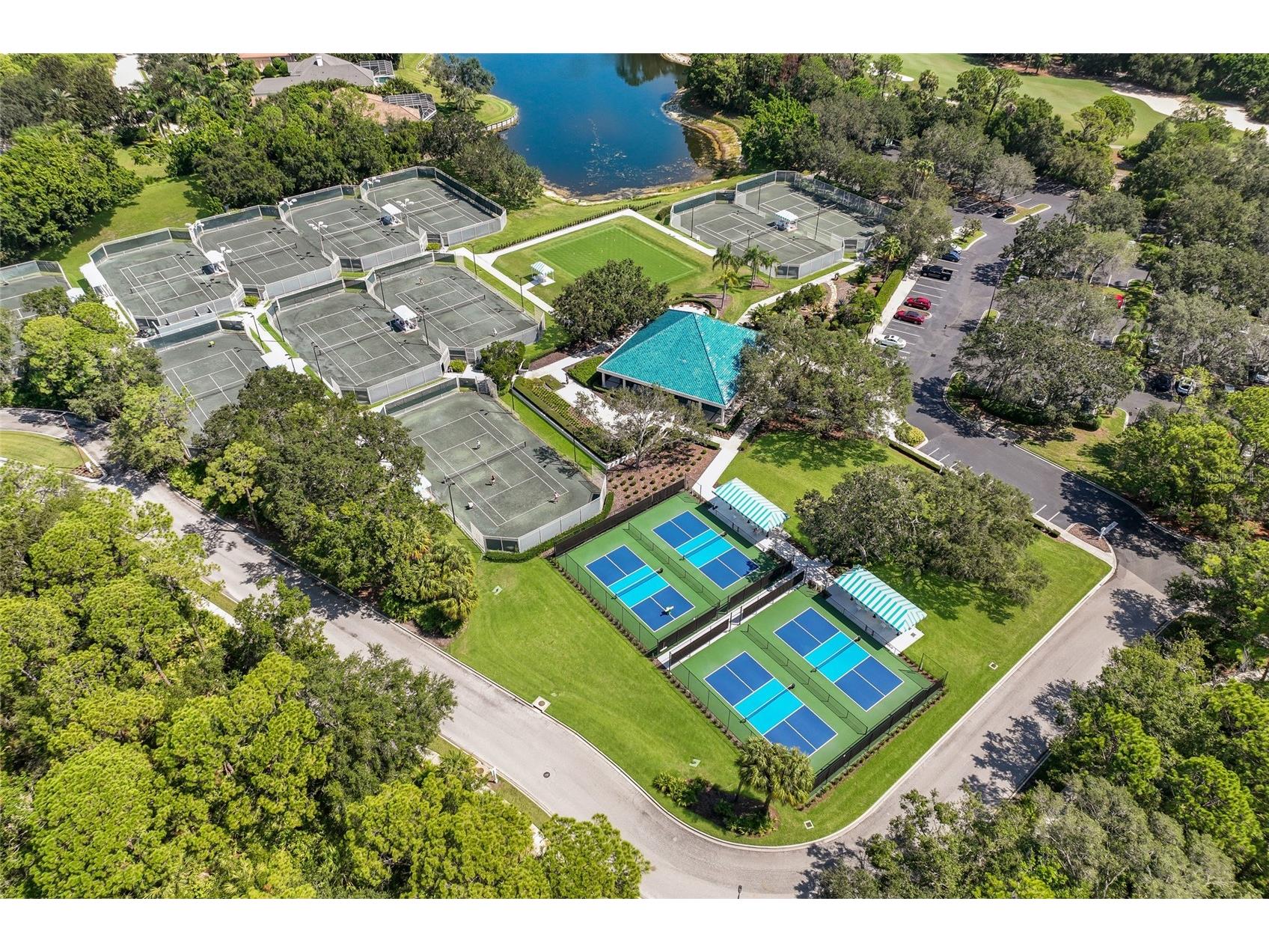7908 Warwick Gardens Lane University Park FL 34201 A4682701 image65