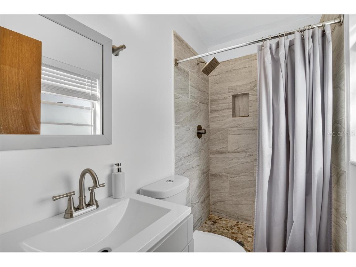 7909 West Pocahontas Avenue Tampa FL 33615 TB8443809 image23