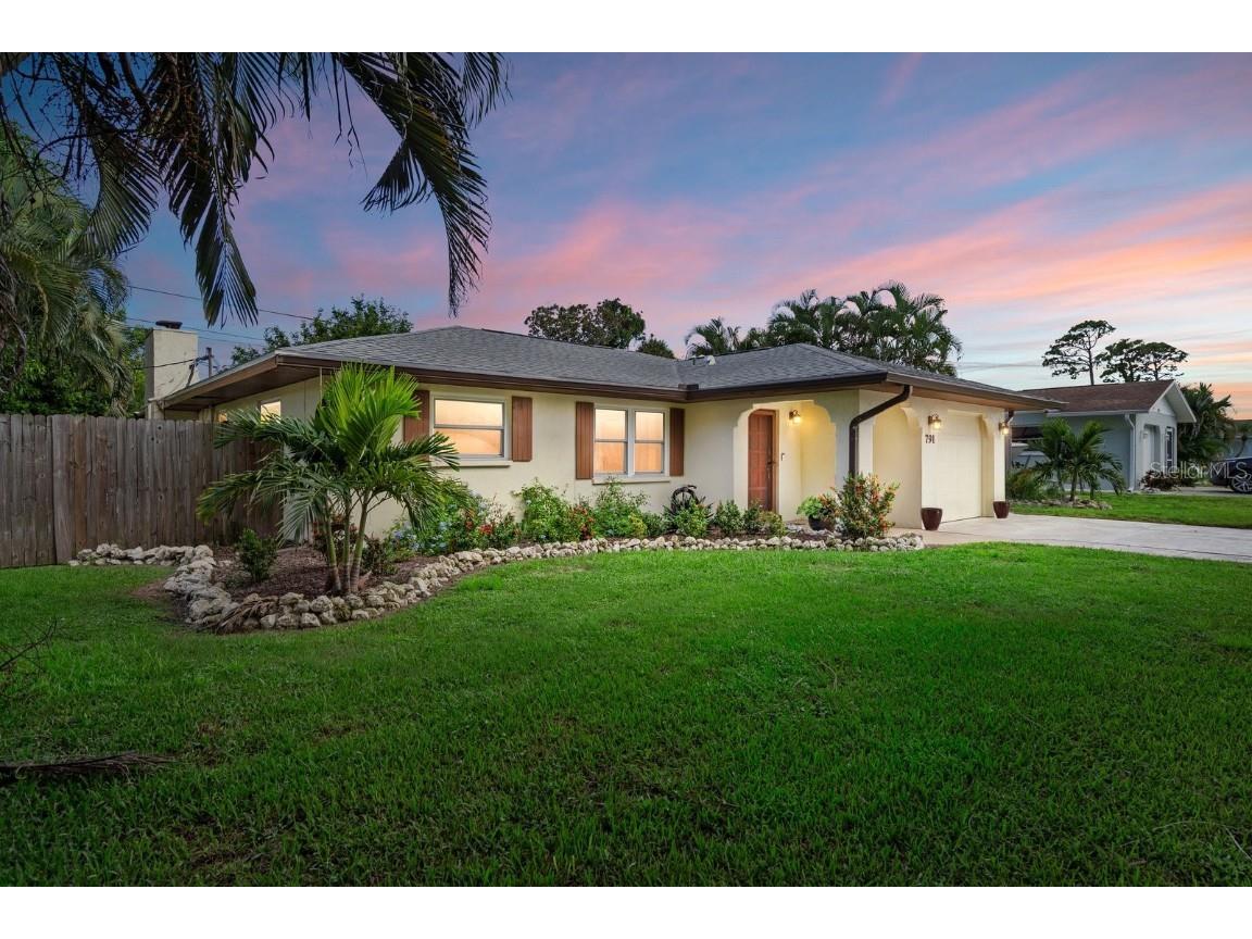 791 Mohawk Road Venice FL 34293 A4665310 image1