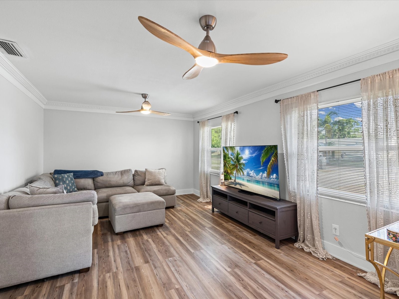 7910 W Pocahontas Avenue Tampa FL 33615 TB8503193 image10