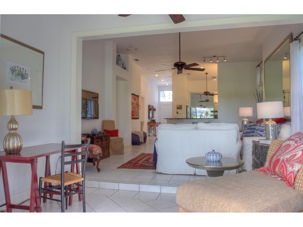 7911 Whitebridge Glen University Park FL 34201 A4549779 image10