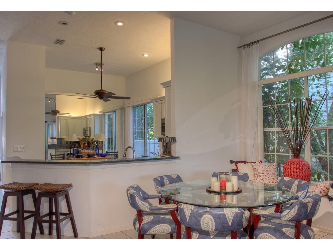 7911 Whitebridge Glen University Park FL 34201 A4549779 image16