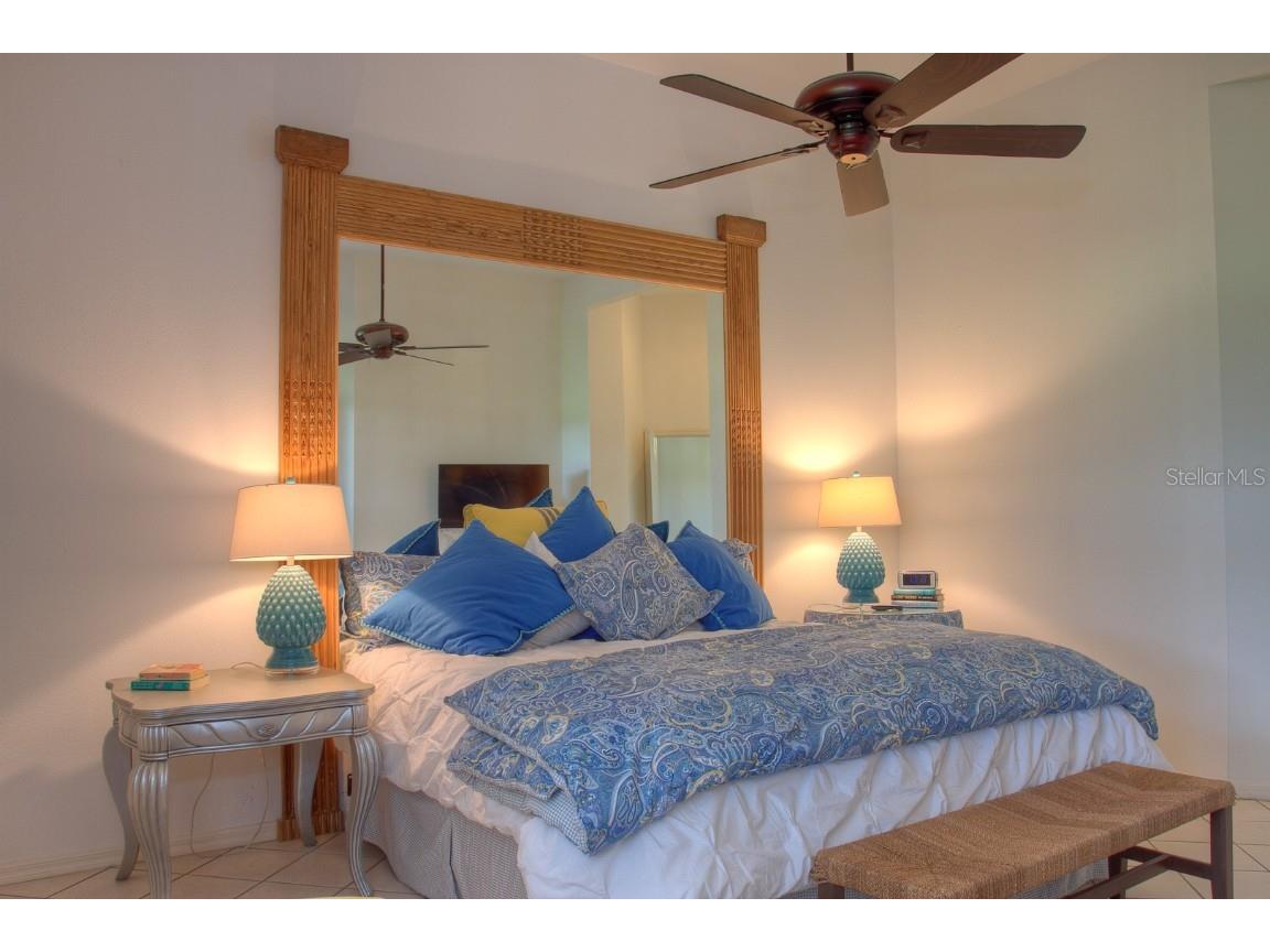 7911 Whitebridge Glen University Park FL 34201 A4549779 image21