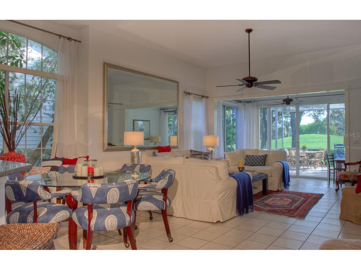 7911 Whitebridge Glen University Park FL 34201 A4549779 image6