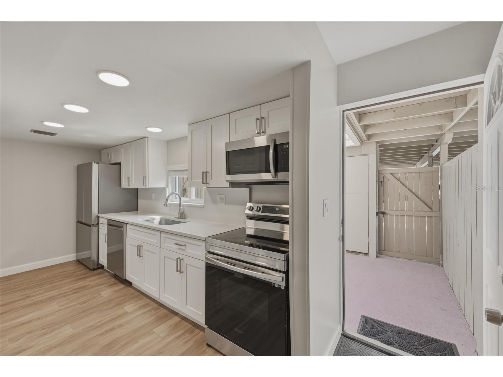 7912 Cedar Drive #7912 Temple Terrace FL 33637 TB8487929 image6