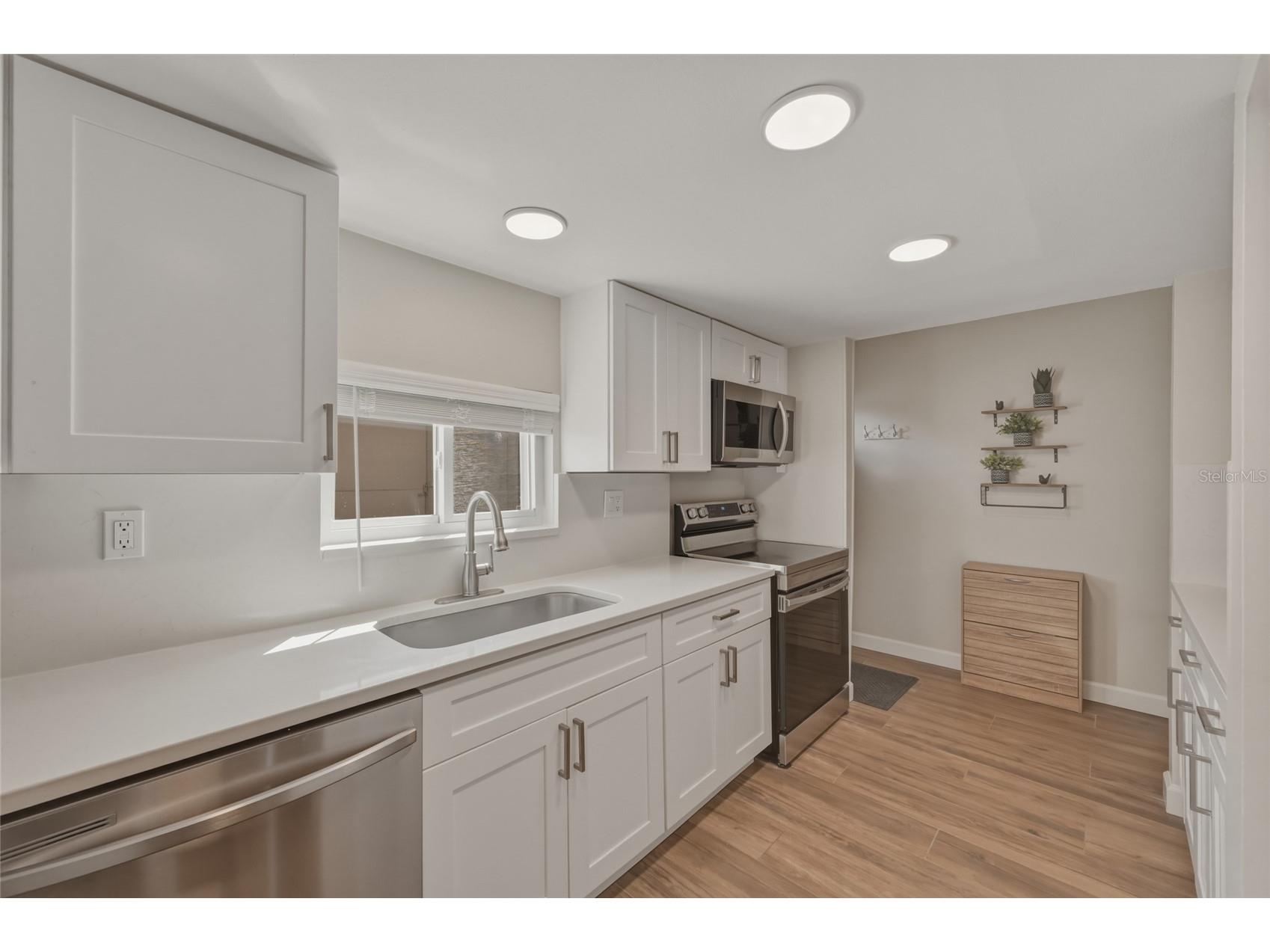 7912 Cedar Drive #7912 Temple Terrace FL 33637 TB8487929 image7