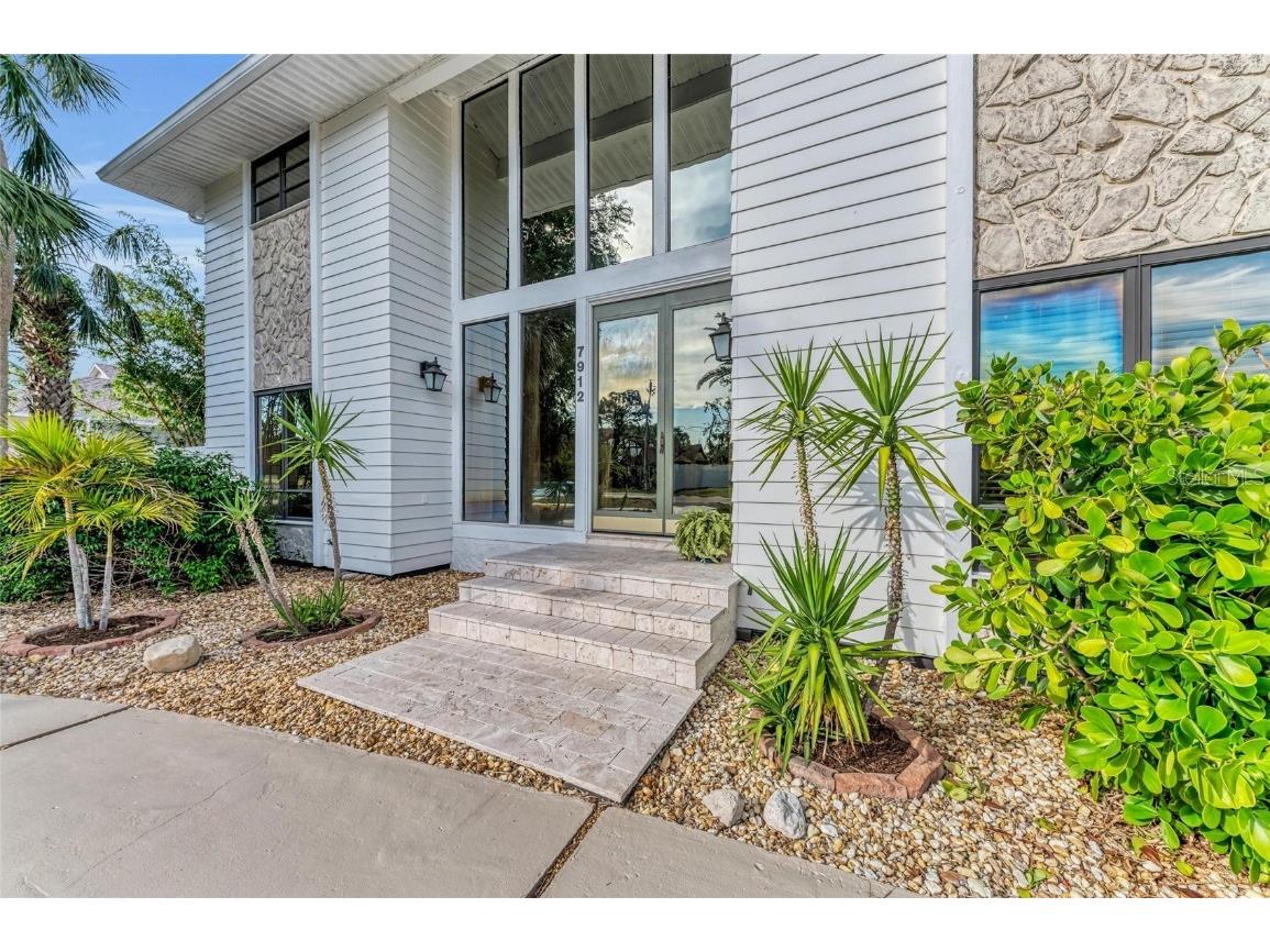 7912 Desoto Memorial Highway Bradenton FL 34209 - HISTORIC MANATEE RIVER A4639460 image1