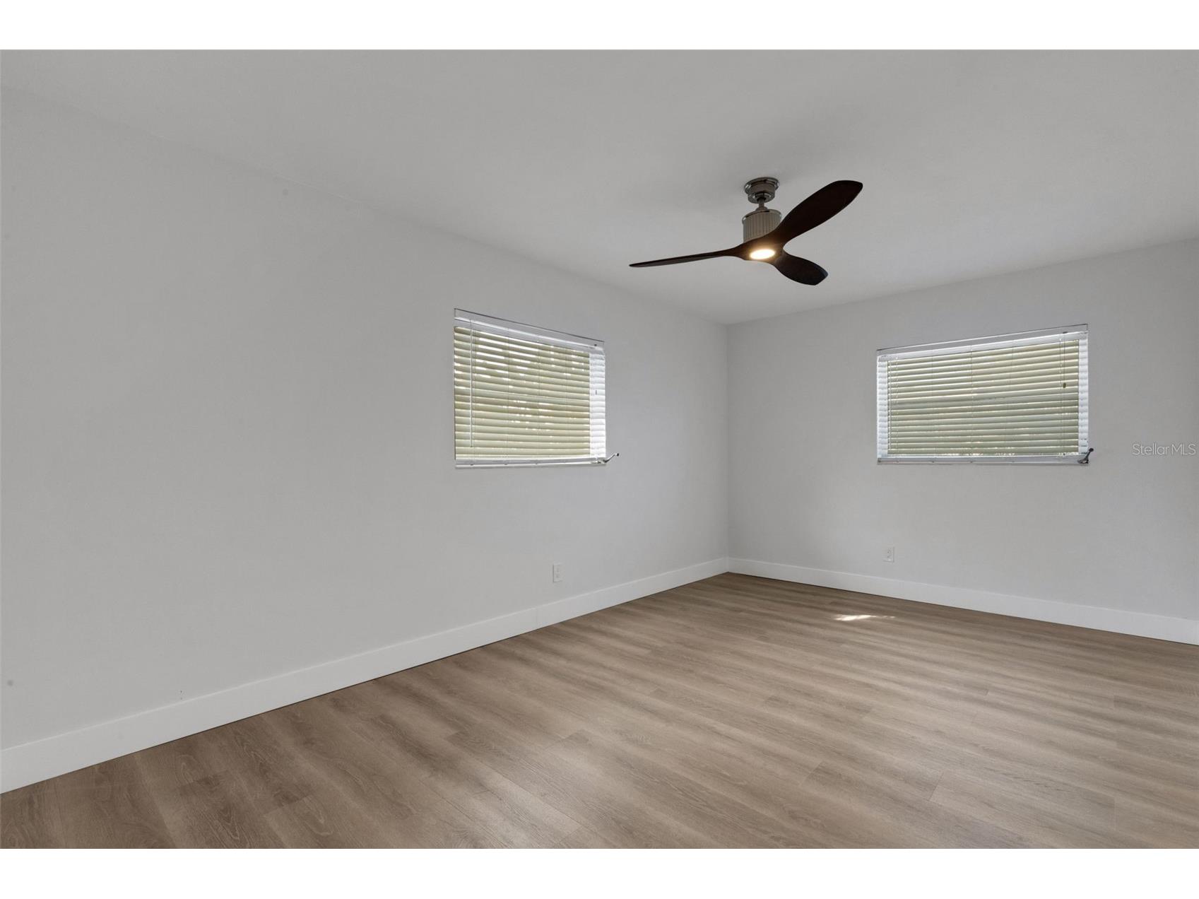 7912 Garden Drive N Saint Petersburg FL 33710 TB8488470 image33