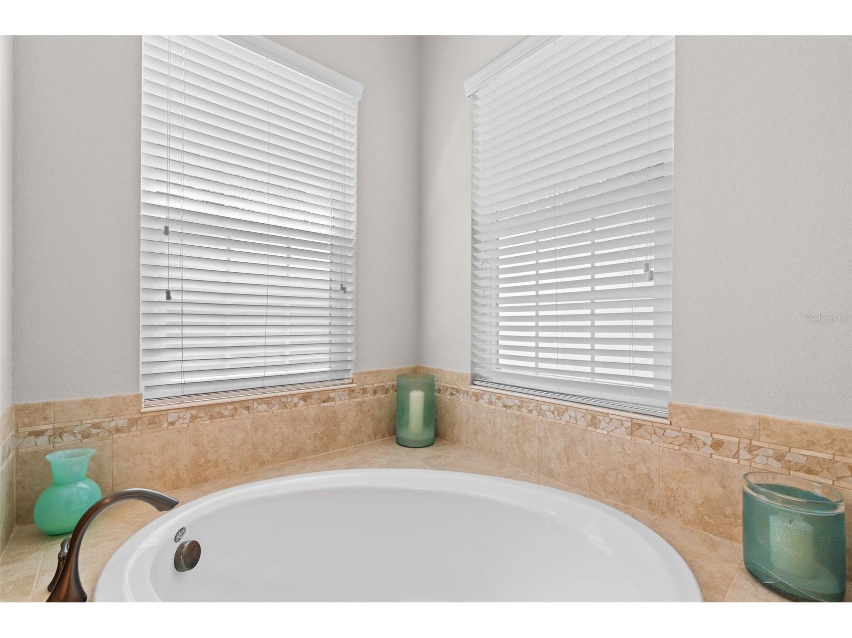 7913 Heritage Grand Place Bradenton FL 34212 A4692228 image24