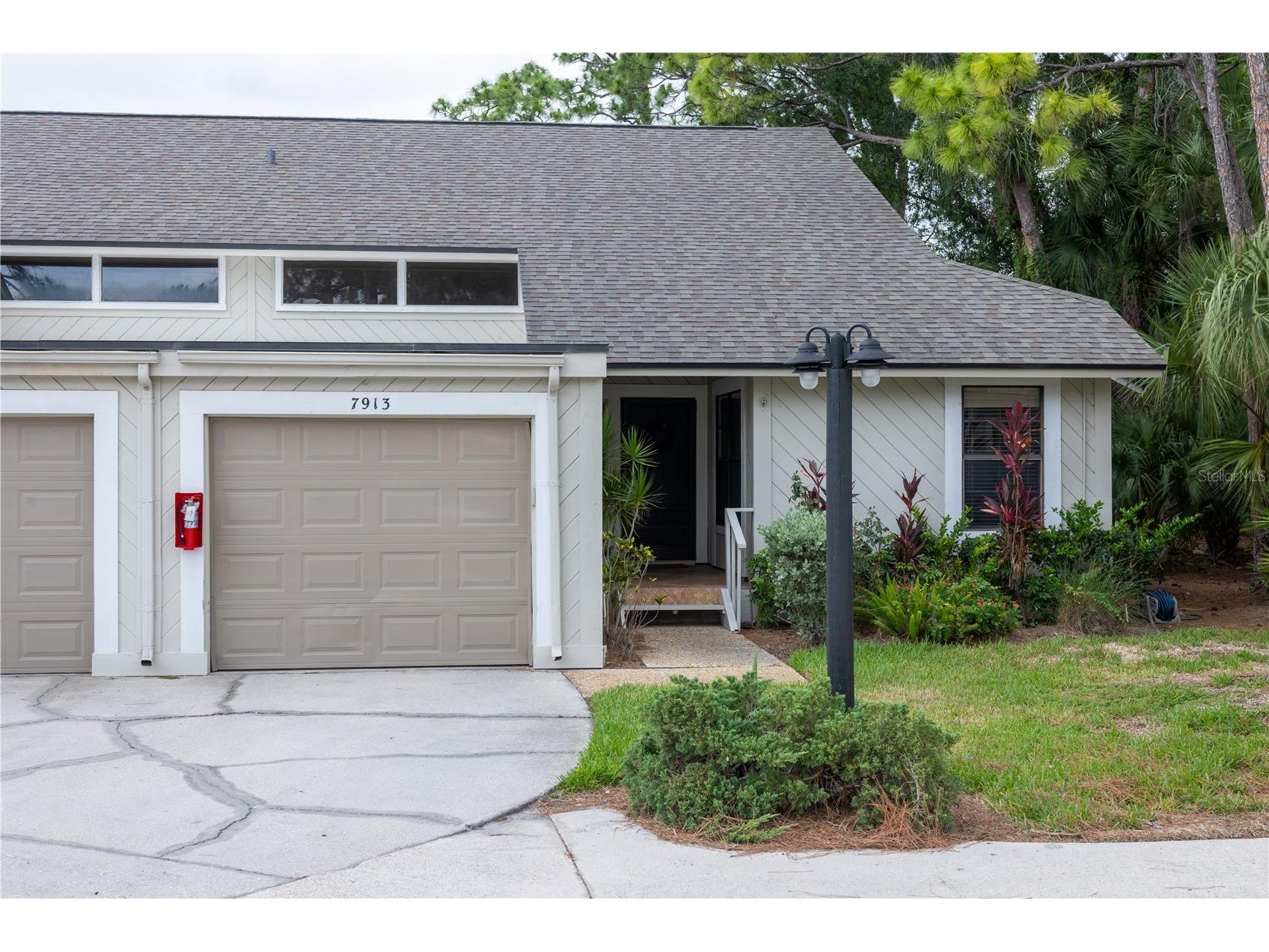 7913 Pineglen Court #34 Sarasota FL 34238 A4695983 image1