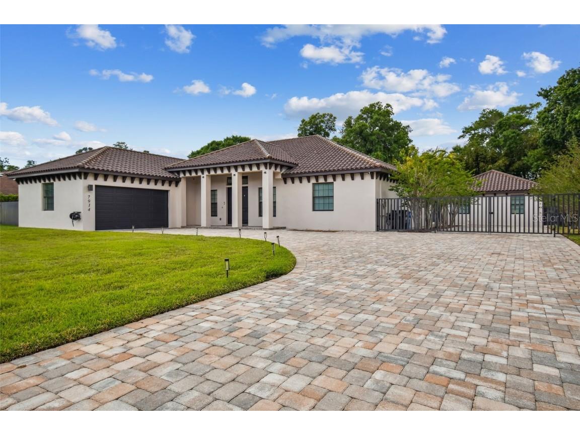7914 Golden Glen Place Tampa FL 33615 T3437060 image1