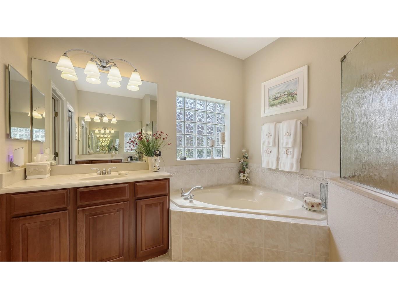 7915 Kavanagh Court Sarasota FL 34240 A4656211 image28