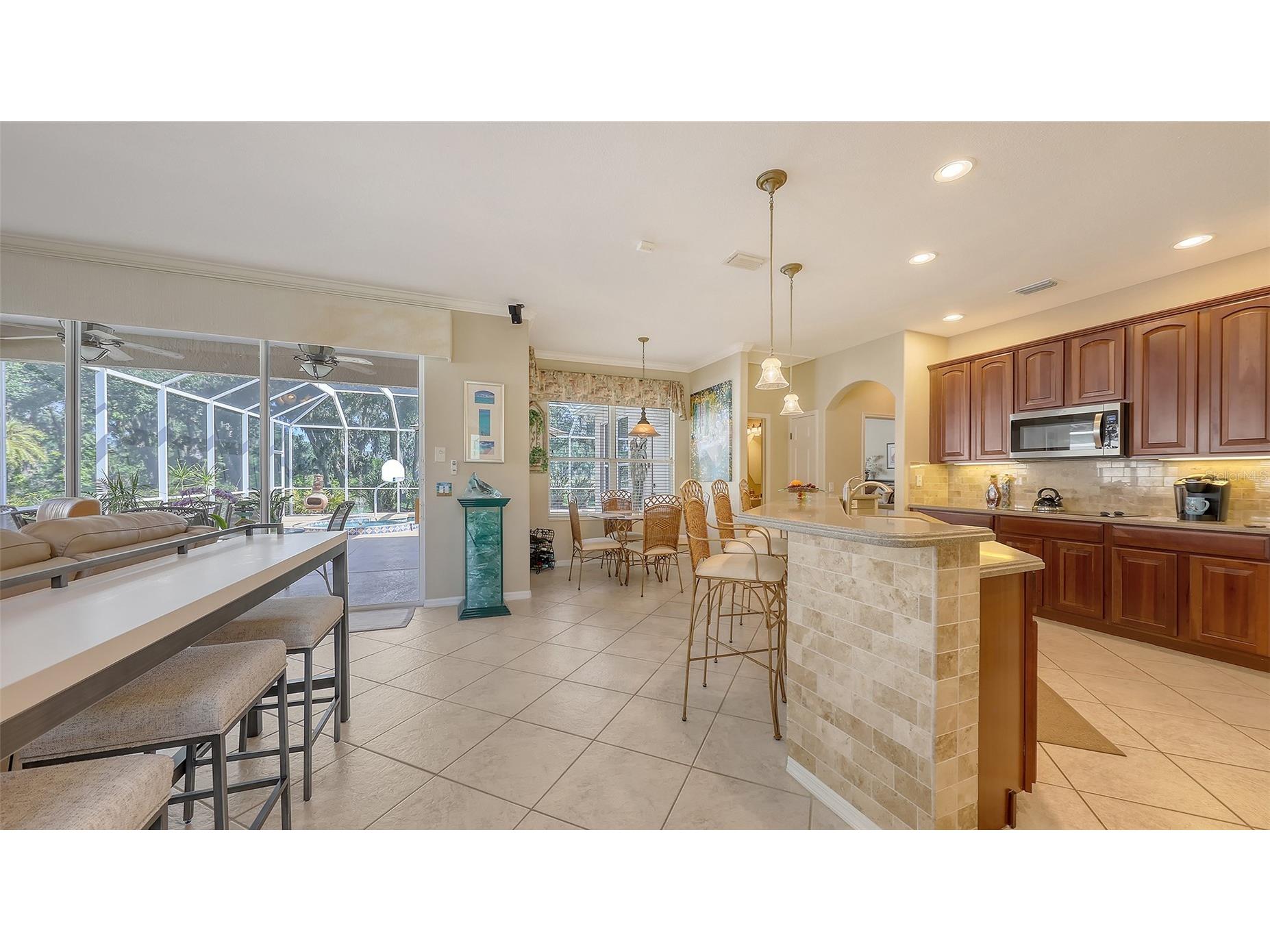 7915 Kavanagh Court Sarasota FL 34240 A4696393 image19