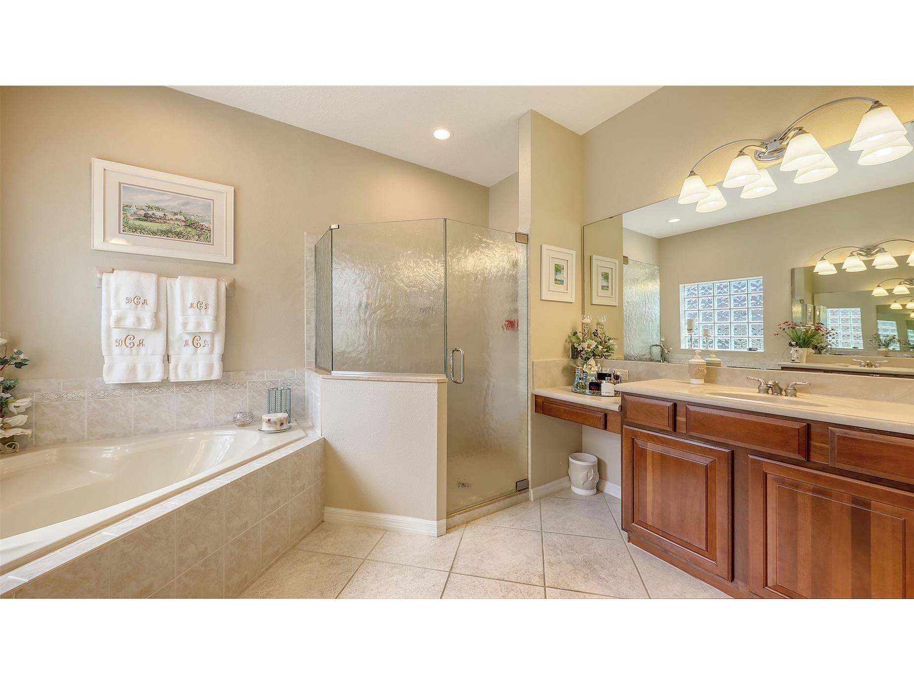 7915 Kavanagh Court Sarasota FL 34240 A4696393 image37