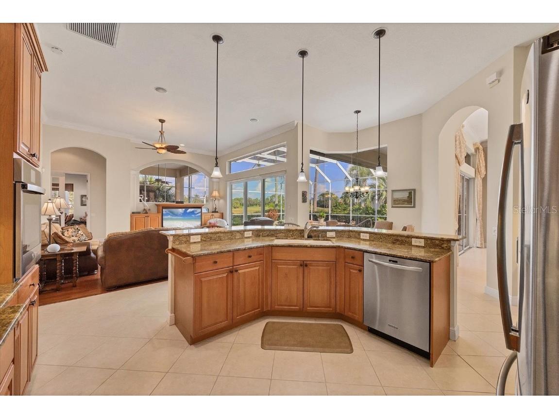 7915 Warwick Gardens Lane University Park FL 34201 A4673327 image12