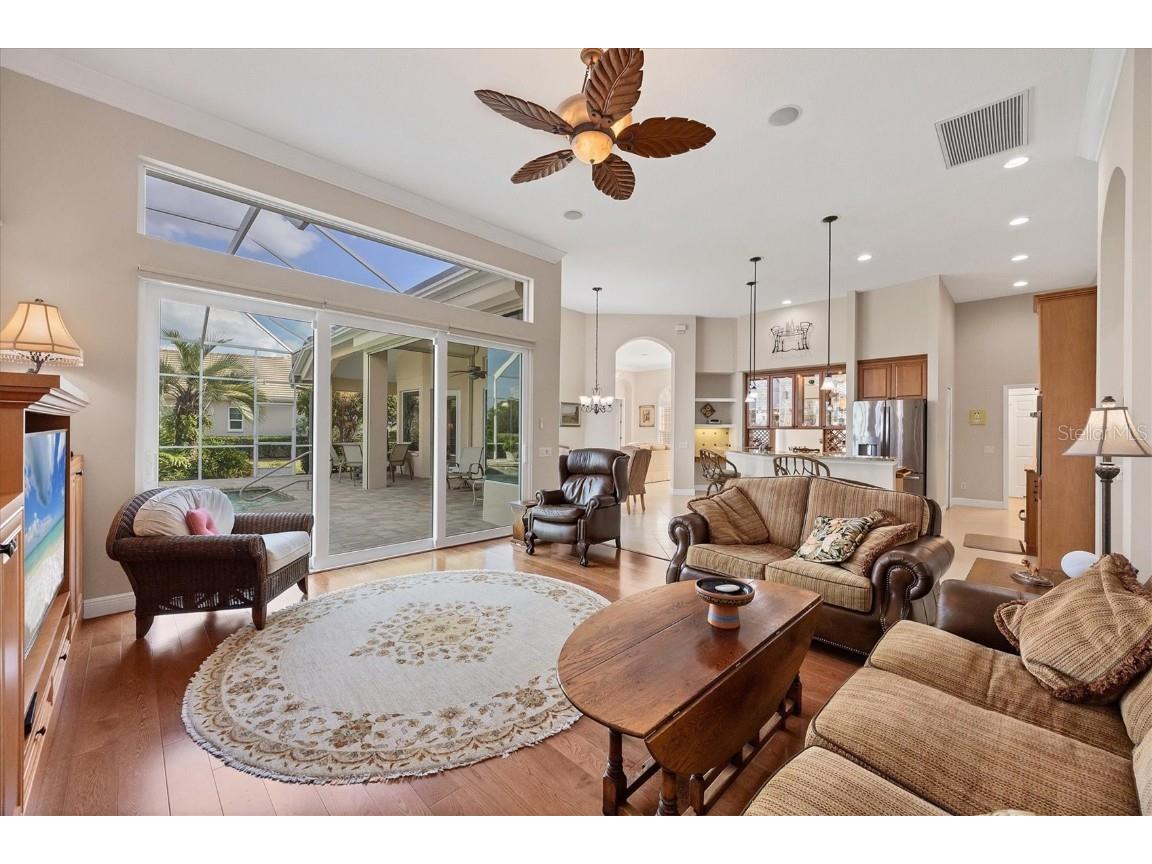 7915 Warwick Gardens Lane University Park FL 34201 A4673327 image15