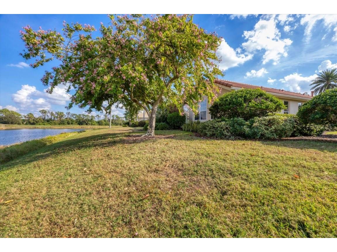 7915 Warwick Gardens Lane University Park FL 34201 A4673327 image33