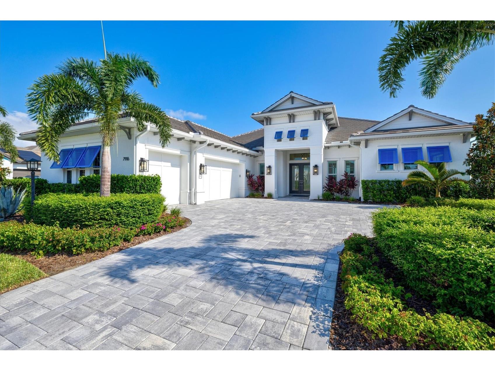7916 Mainsail Lane Sarasota FL 34240 A4673579 image1
