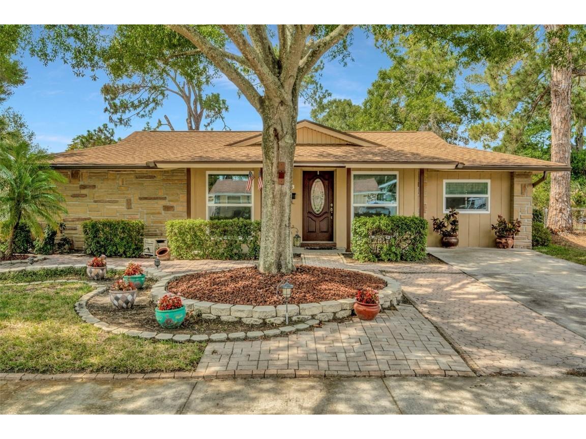 7916 Woodgrove Circle Tampa FL 33615 T3452422 image1