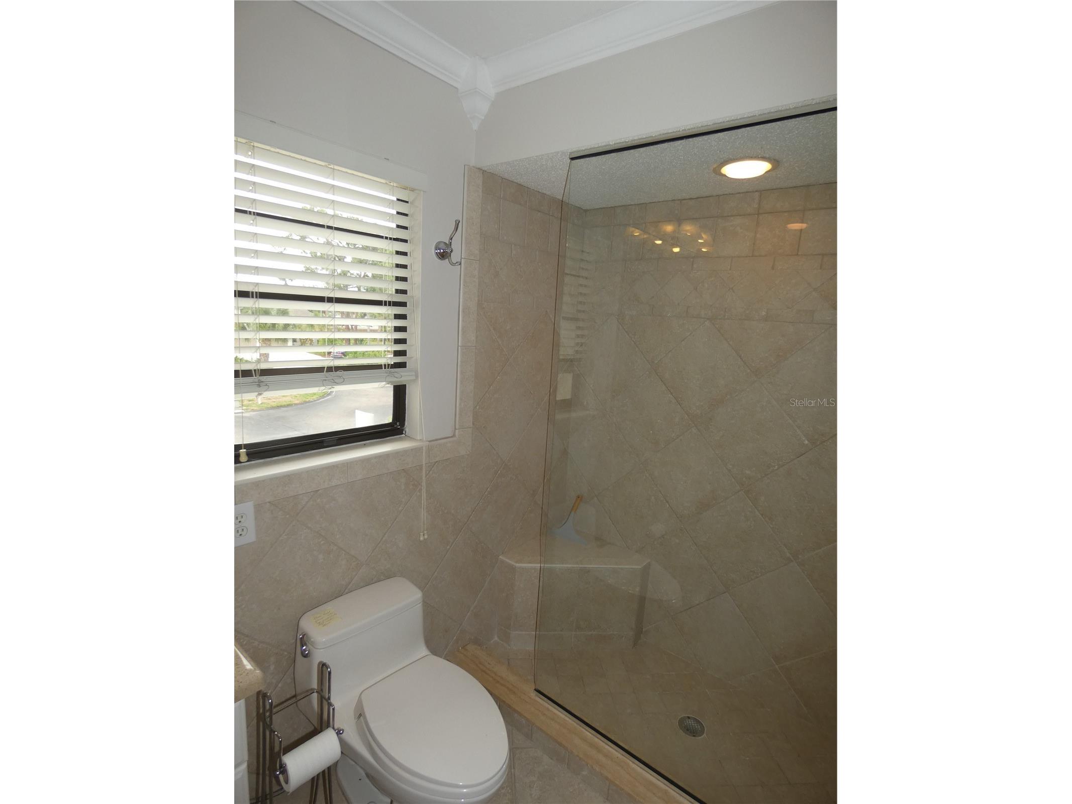 7917 Pinegrove Court #1 Sarasota FL 34238 A4700283 image25