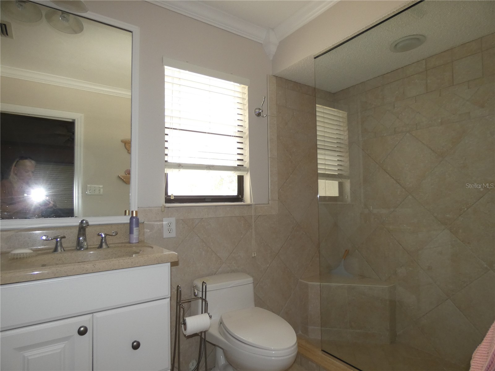7917 Pinegrove Court #1 Sarasota FL 34238 A4700283 image30