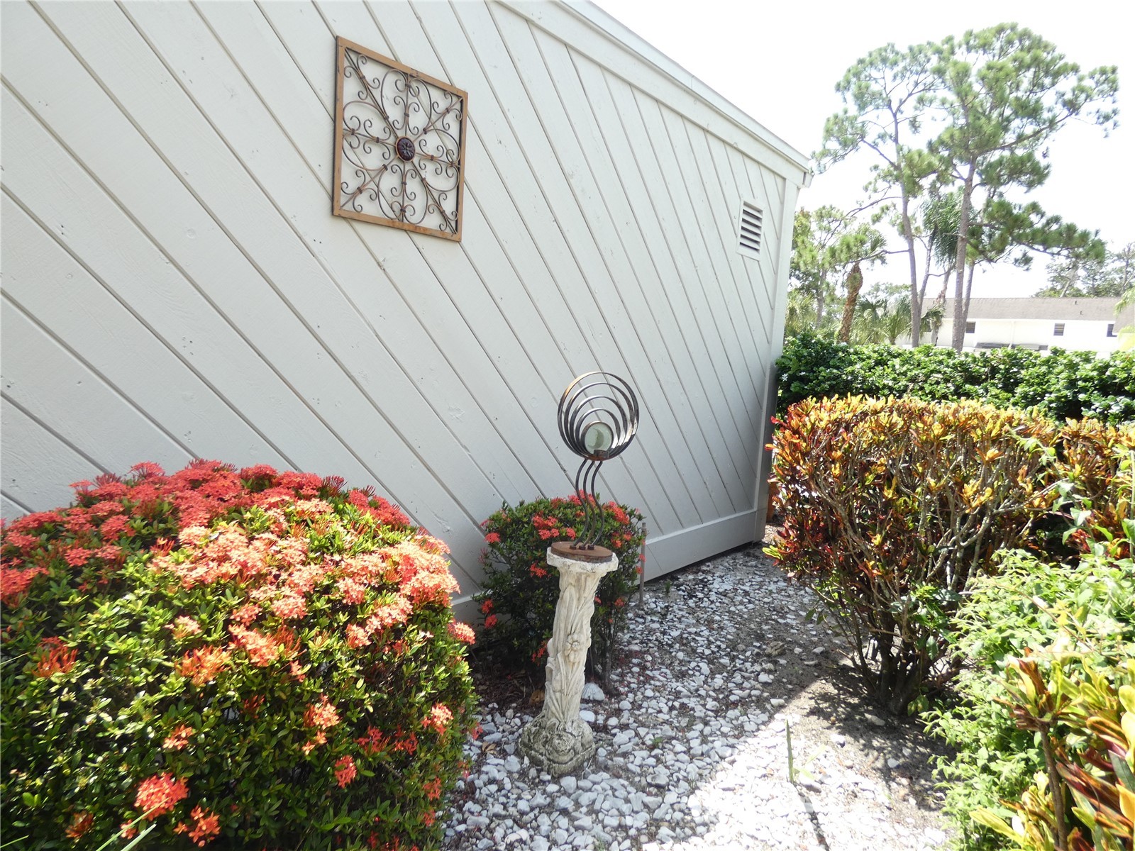 7917 Pinegrove Court #1 Sarasota FL 34238 A4700283 image81
