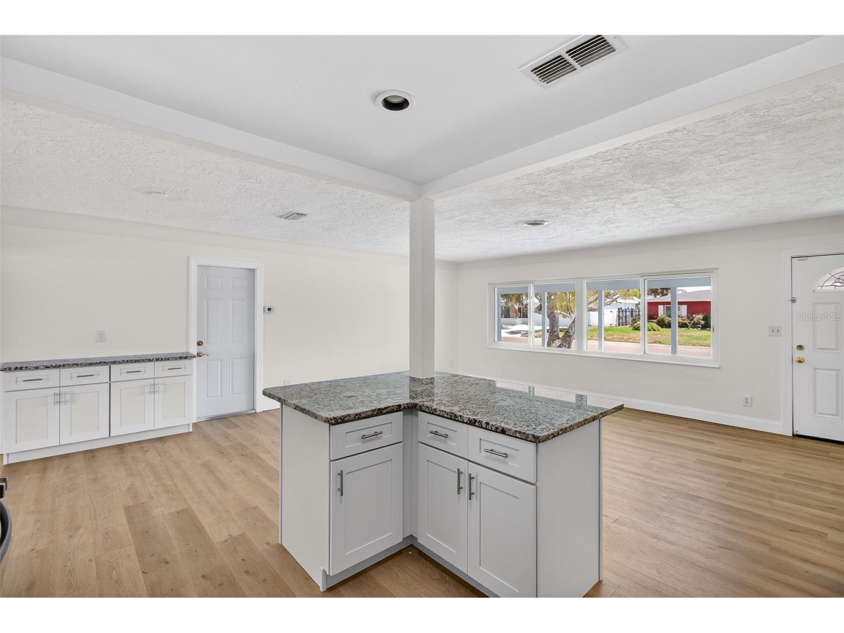 7919 Causeway Boulevard S Saint Petersburg FL 33707 TB8493139 image10
